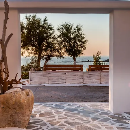 Niki-savvas & Otel 4*