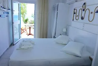 Niki-savvas & 4*