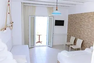 Niki-savvas & Hotel