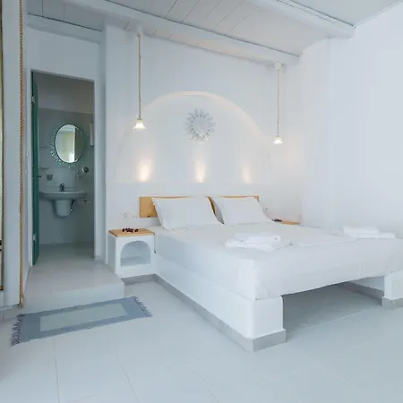 Hotel Niki-savvas & 4*