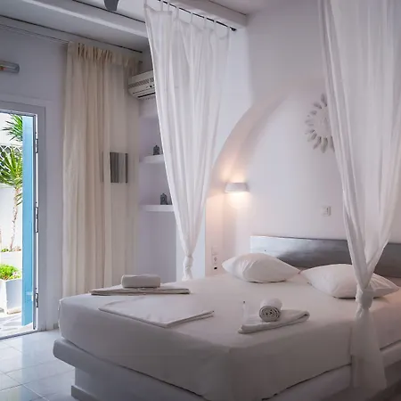 Niki-savvas & Hotel