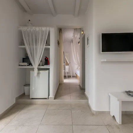 Niki-savvas & Pollonia