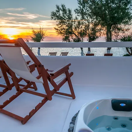 Niki-savvas & 酒店